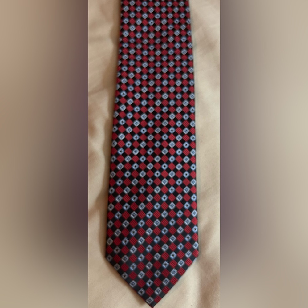 Giorgio Britini tie. Red and blue. EUC